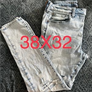 Mens jeans. 38X32